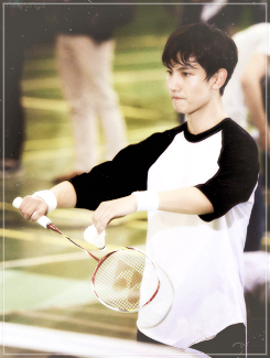 unmyung-deactivated20140708:  badminton never looked better   Son :&ldquo;)