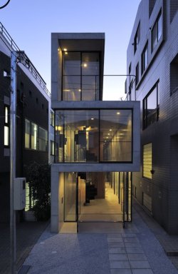 life1nmotion: House in Takadanobaba - Designed by Florian Busch Architects