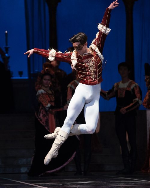 Lovelyballetandmore: Joseph Walsh  | San Francisco Ballet  | Photo By Erik Tomasson