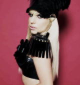 donatella eats me out