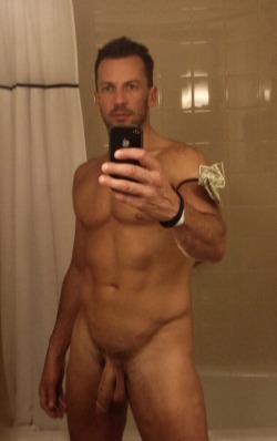 real75:  Craig Parker(nude)