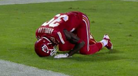 uncensoredhijabii:kingjaffejoffer:Husain Abdullah received an unsportsmanlike conduct penalty for pr