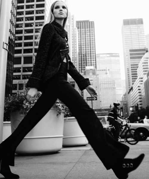 citygirldiaries: Sasha Luss, Fei Fei Sun, Vanessa Moody by Txema Yeste for Harper’s Bazaar Spain, Oc