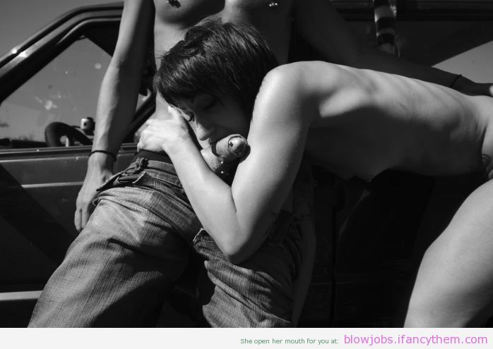 selinaqueenme:  Oralsex? Follow this tumblr blog  http://selinaqueenme.tubmlr.com