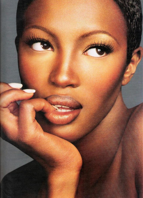 howtobeafuckinglady:Ideal makeup looks (all by Kevyn duh)