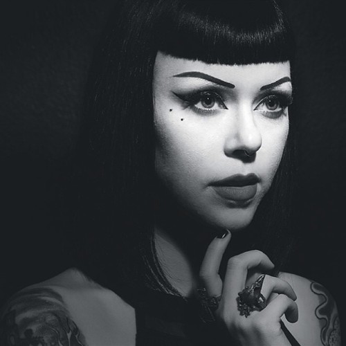 elizasidney:  Noir by @rickcraft