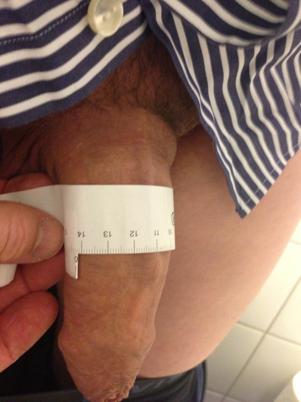 pdubyad:  hunginoslo:  Measured: - 21,5 x 17 cm hard (8.5” x 6.5”) - 14 x 14 cm
