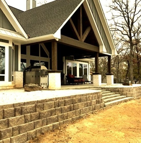 Outdoor Kitchen - Outdoor Kitchen Typical Design For A Medium-sized, Traditional Backyard Concrete Paver