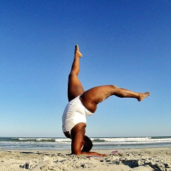 leleefree:  superselected:  Plus-Size Yoga