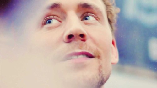 itshiddlestonagain:  A little smirk.