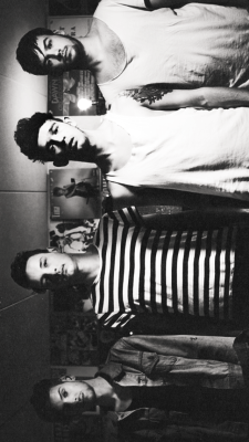 luxuriousgraphics:  requested: The 1975