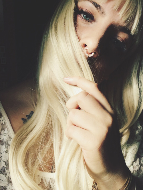 demonxsky:I’m bout to spam some selfies
