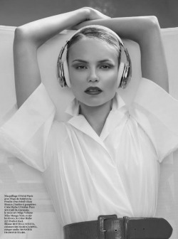 laralilac:  Natasha Poly for Vogue Paris