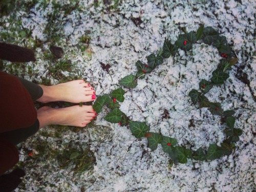 Barefoot in the snow…Happy Yule! ❄