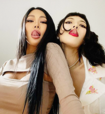 heirsoficons:Jessi x Hyuna@starksfavoritegirl