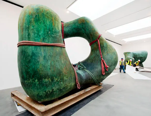 Henry Moore   (UK, 1898 - 1986)Yorkshire Sculpture Park. Henry Moore, Large Two Forms, 1966-69. Bron