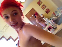 cr0tch-p4rty:i may be naked but my ass is covered up by a hairdye box..