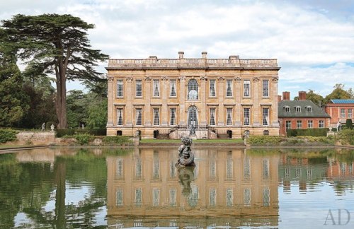 theladyintweed: theladyintweed:4,000 Houses for 4,000 Followers: No. 45:  Easton Neston, Englan