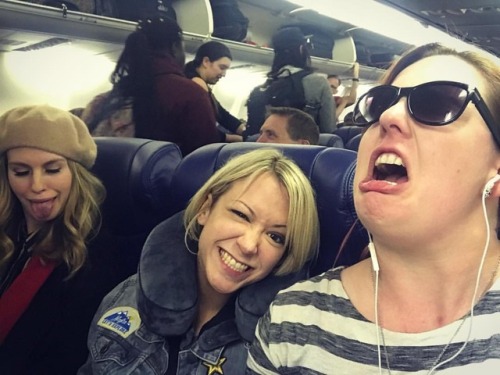 lindsayjones: We be boarding. 