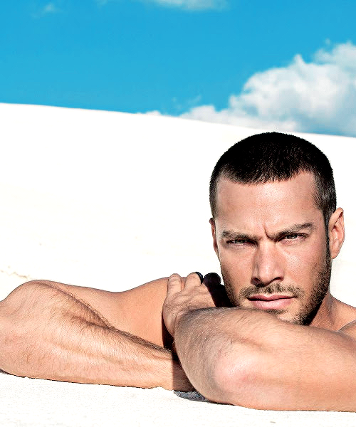 gteixeirasource:  Gonçalo Teixeira for Naracamicie, photographed by Giulio Cunicofor.