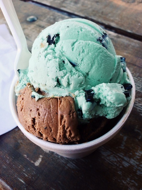 eatercising:  MINT CHOCOLATE ICE CREM MY BAE 