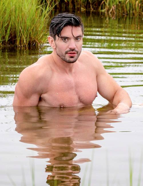  Steve Grand 