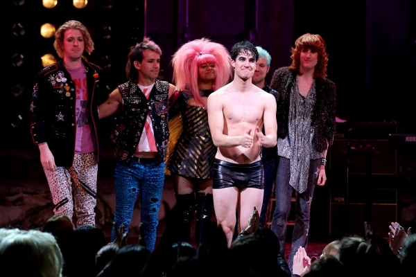 daxterdd: [UHQ] Actor Darren Criss stands onstage during the curtain call for his