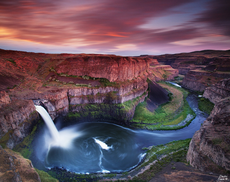 candies-for-my-eyes:  (via 500px / Photo “Palouse Falls ” by Dmitri Fomin) 