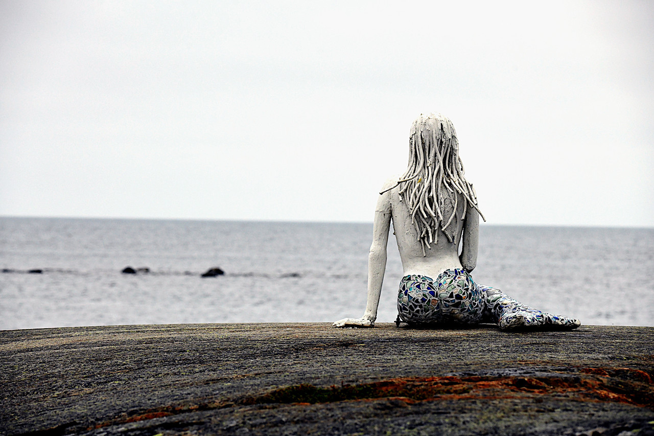 morganathewitch: The mermaid at Bjuröklubb, Sweden.