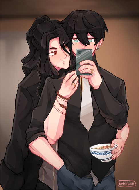 adult toman BUT it’s those couple mirror selfie