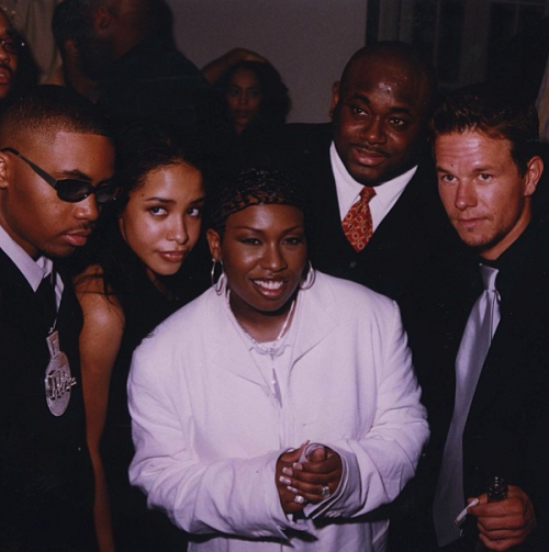 aaliyahalways:  Nas, Aaliyah, Missy Elliott, Steve Stoute & Mark Wahlberg (Photo courtesy of @thebrittoagency on IG) 
