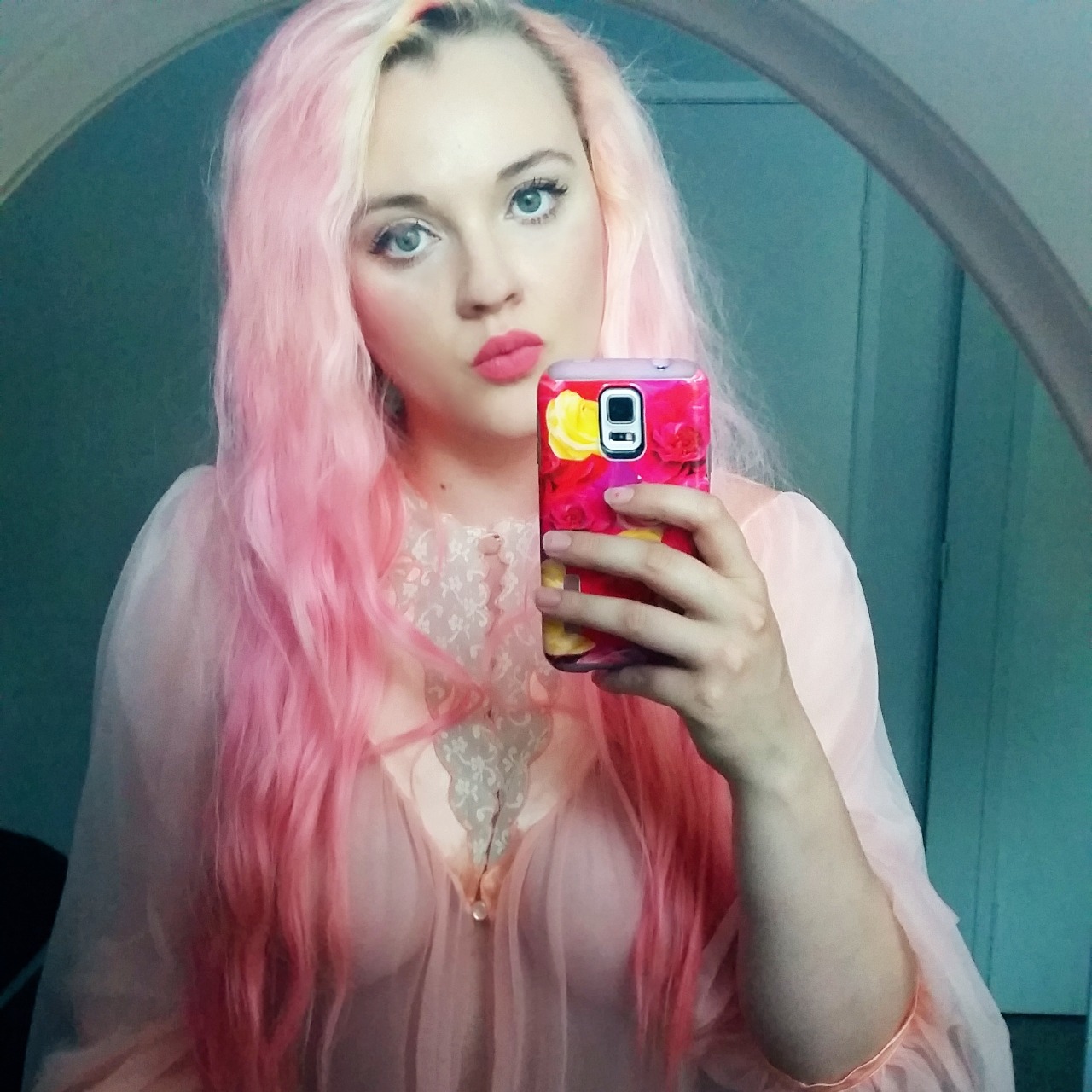 disneylandsprincess:  Bought a new peach nighty. Is this too scandalous? XOXO