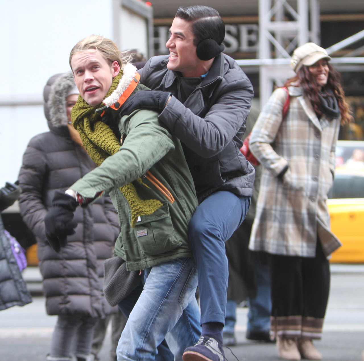 daxterdd:  [UHQ] March 13, 2014: Darren Criss and Chord Overstreet on the set of
