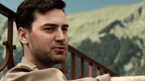 spockvarietyhour:Ron Livingston as Lewis Nixon in Band of Brothers