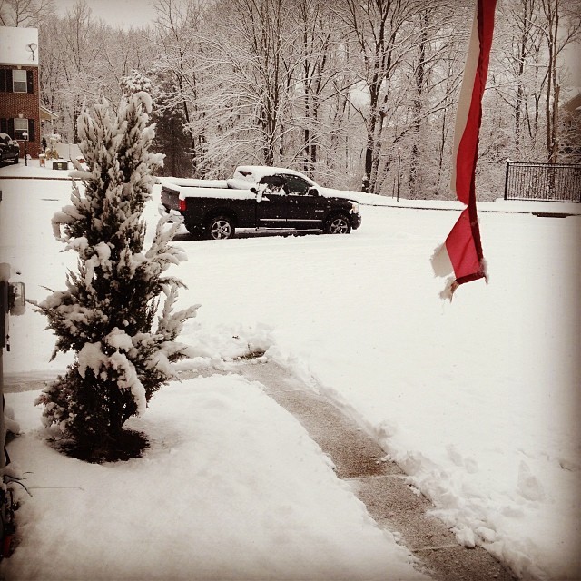 Management don&rsquo;t get no snow dayz. Blahhhh. #norestforthewicked #snowmageddon