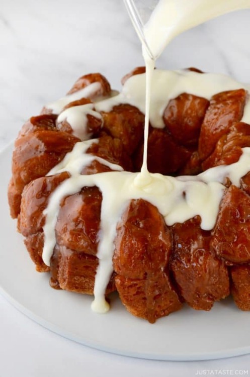 foodffs: Monkey Bread with Cream Cheese GlazeFollow for recipesIs this how you roll?