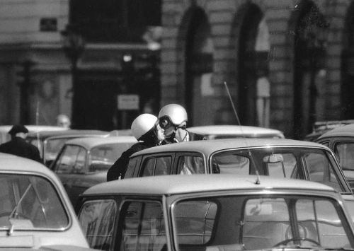 staypulp:  “I don’t photograph life as it is, but life as I would like it to be.”   Robert Doisneau