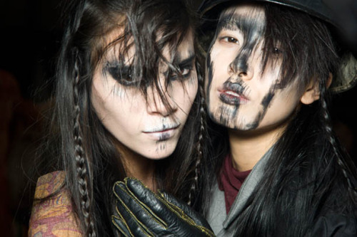 paintdeath:VIVIENNE WESTWOOD AUTUMN WINTER 2011