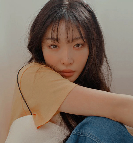 hyyerin:  chungha for the star magazine 