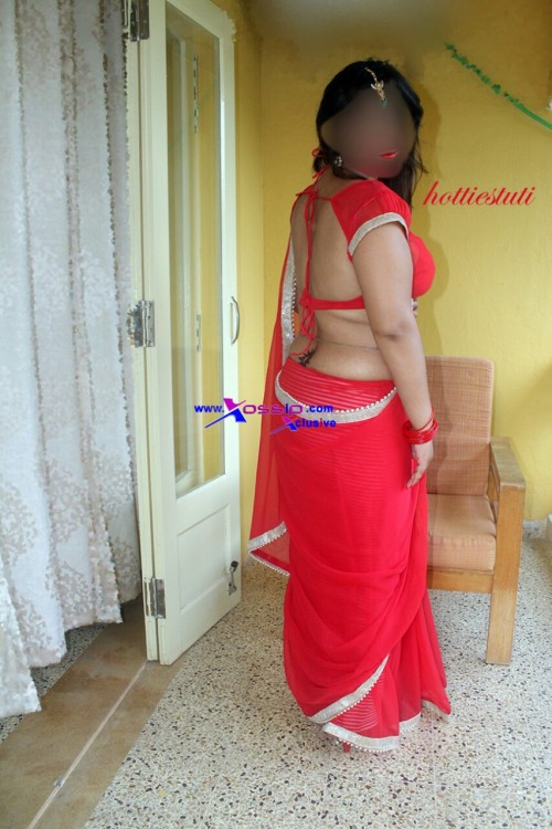 sanjeevm81: Indian beauty at best