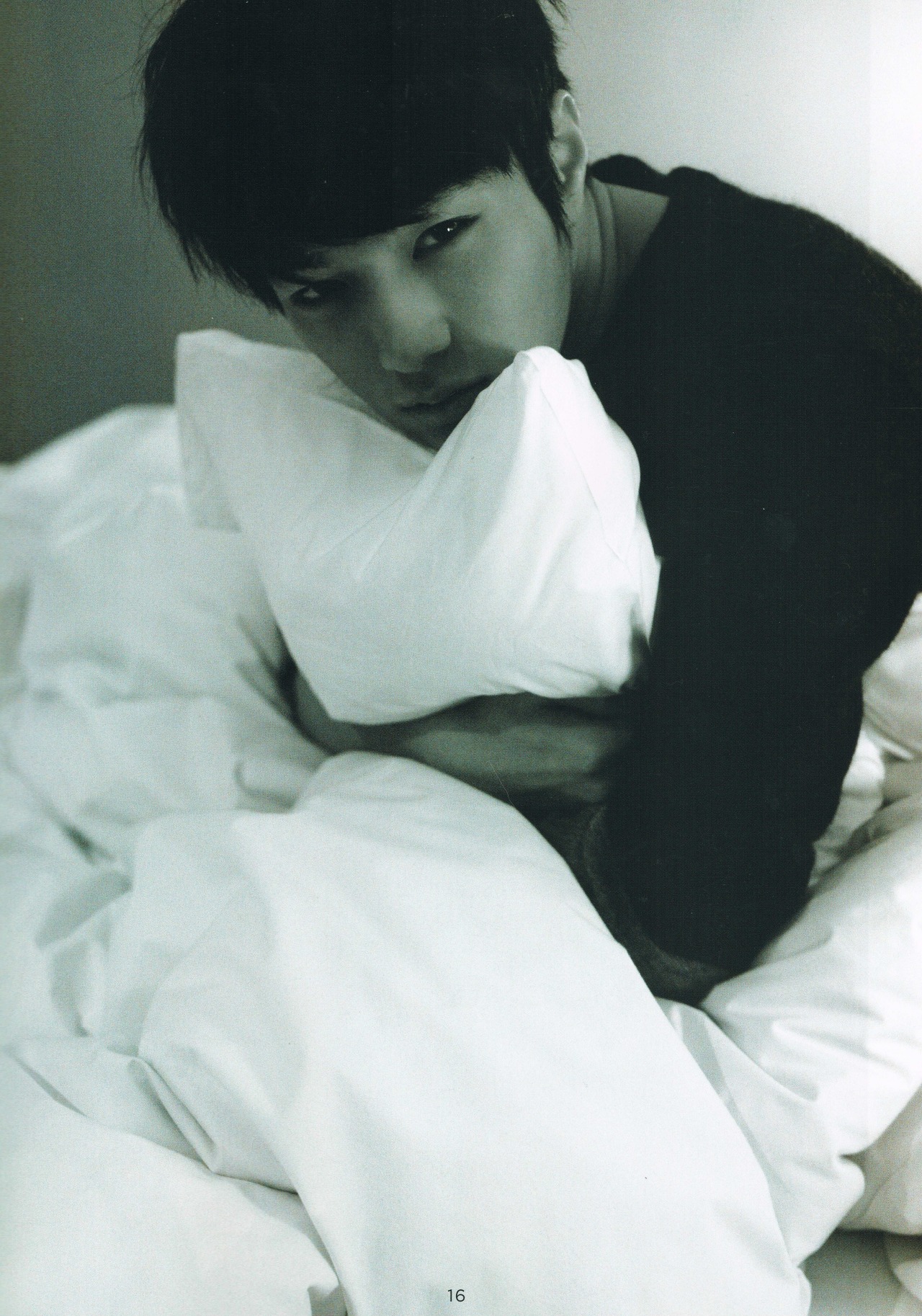 ayumyung:  【SCAN】AJ vol.2 INFINITE L Myungsoo 3 take out with full credit*^^*