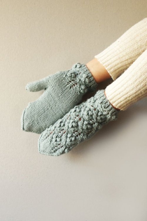 Lace Knit Mitten //ESTtoYou