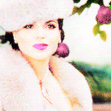 GRAPHIC BATTLE » Regina Mills + Outfits(argentsemma vs reginaoflocksley)