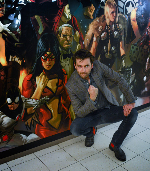 marvelentertainment:David Tennant — Kilgrave himself from “Marvel’s A.K.A. Jessica Jones” for Netflix — stopped by Marvel HQ to meet Amazing Spider-Man writer Dan Slott, see how comics are made and more!