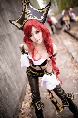 hotcosplaygirl:  Cosplay girl http://hotcosplaygirl.blogspot.com/