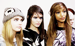 zainmalikstan-blog:  Backstage at Giles with Cara Delevingne, Kendall Jenner &amp;