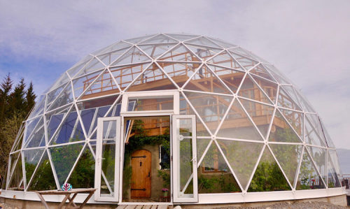 archatlas:Hjertefolger Dome in Sandhornøya islandFans of the Northern Lights will drool over the Nat