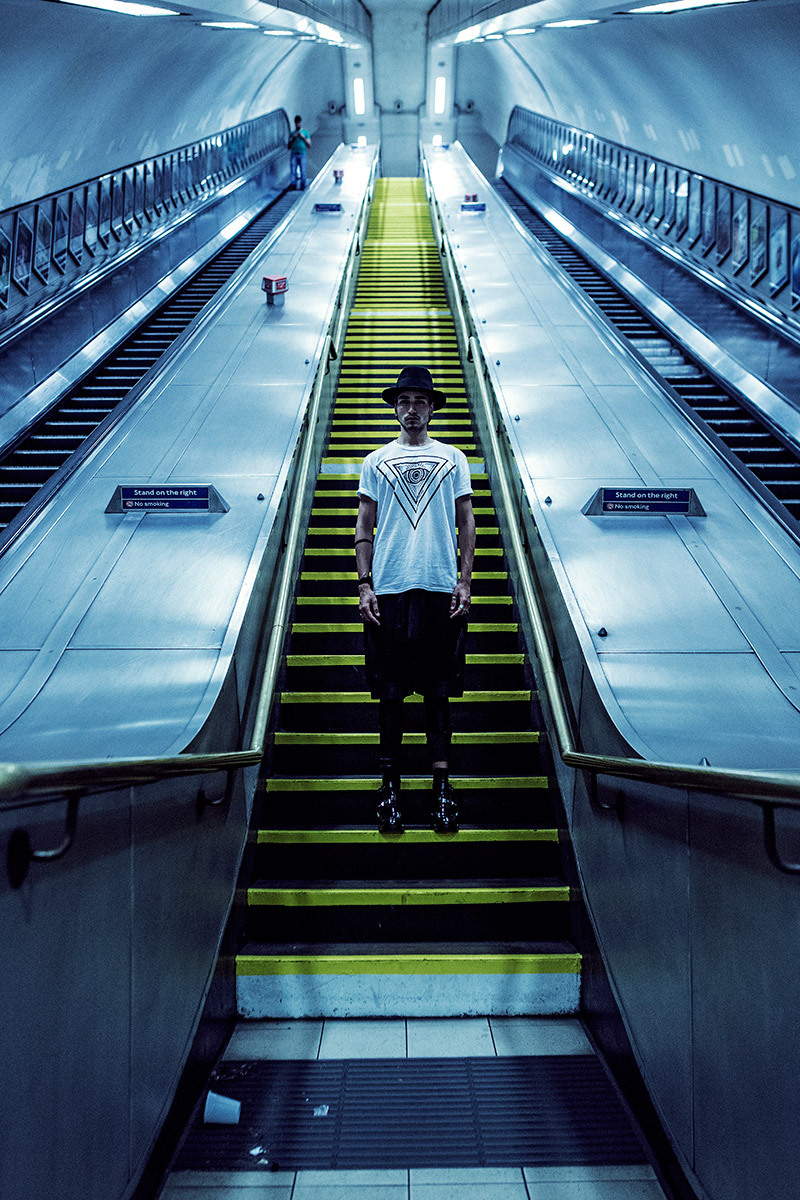 Never Look Back ♛♚♕♔