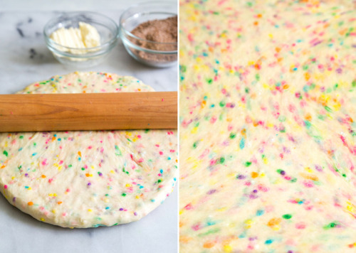 sweetoothgirl:   FUNFETTI CINNAMON ROLLS   