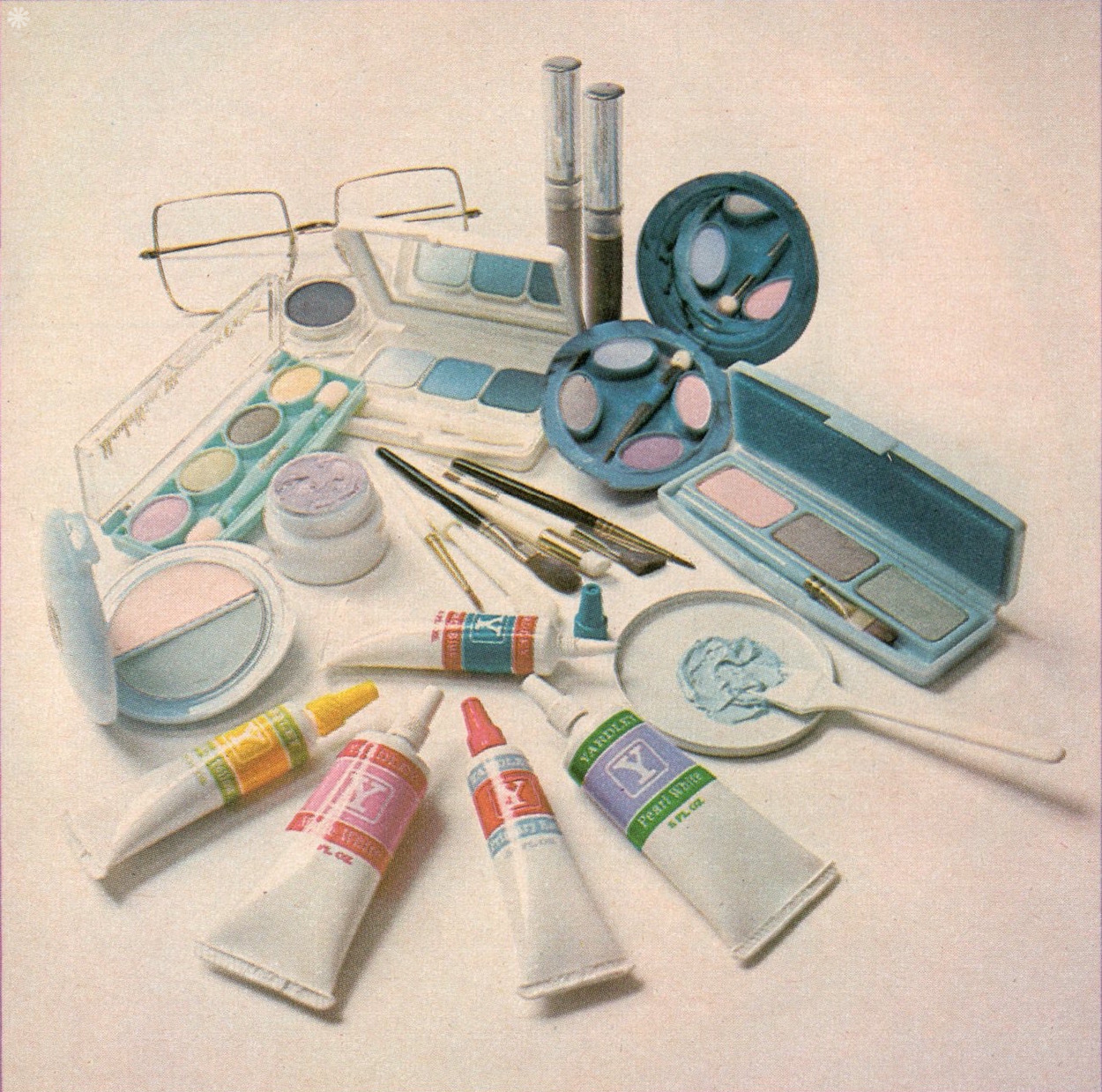 70′s Makeup, including products from Yardley,... The Groovy Archives